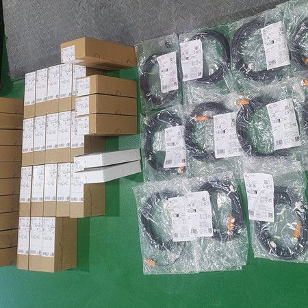 IFM SI5002 Flow Monitor SI5002 SID10ADBFPKG/US-100 Flow Sensor Original In Stock